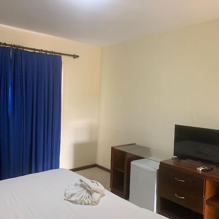 Bouganville Hotel เบเบรีเบ ภายนอก รูปภาพ